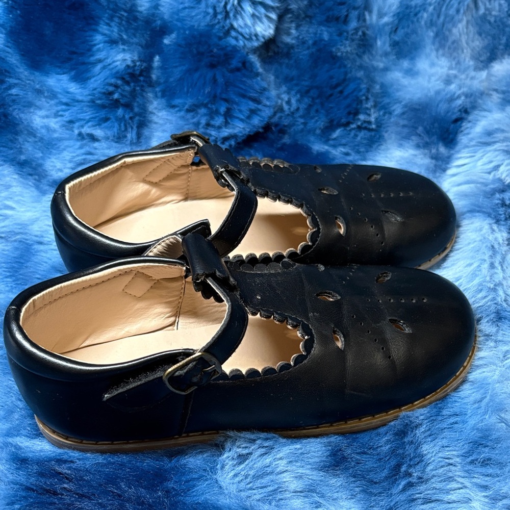 Girls size 1 black Mary Jane shoes